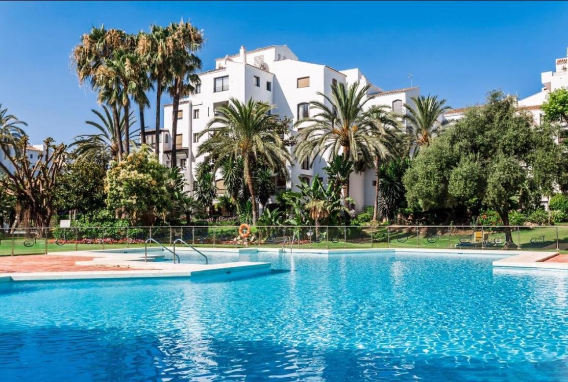 Terrazas De Banus Apartment Marbella Exterior photo